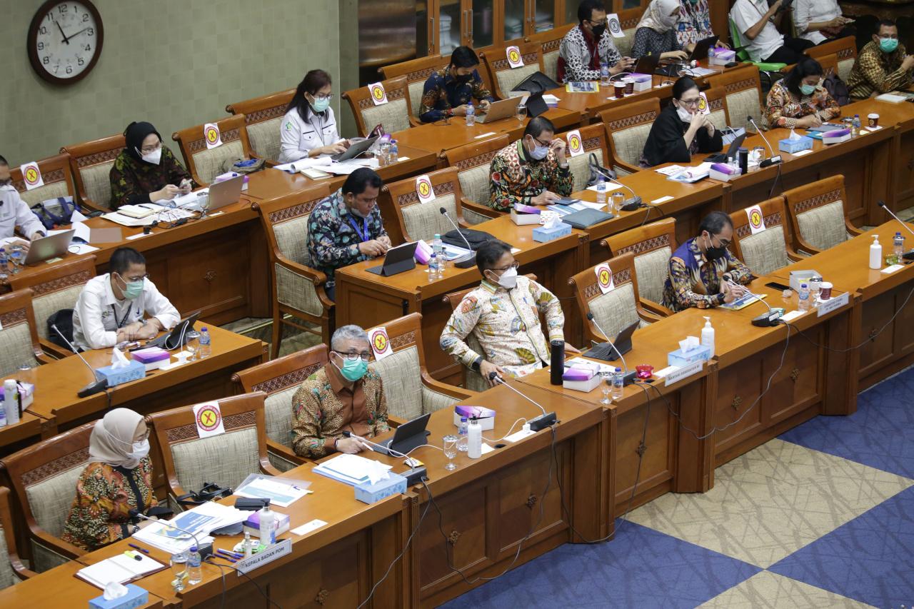 Raker Kemenkes dengan...
