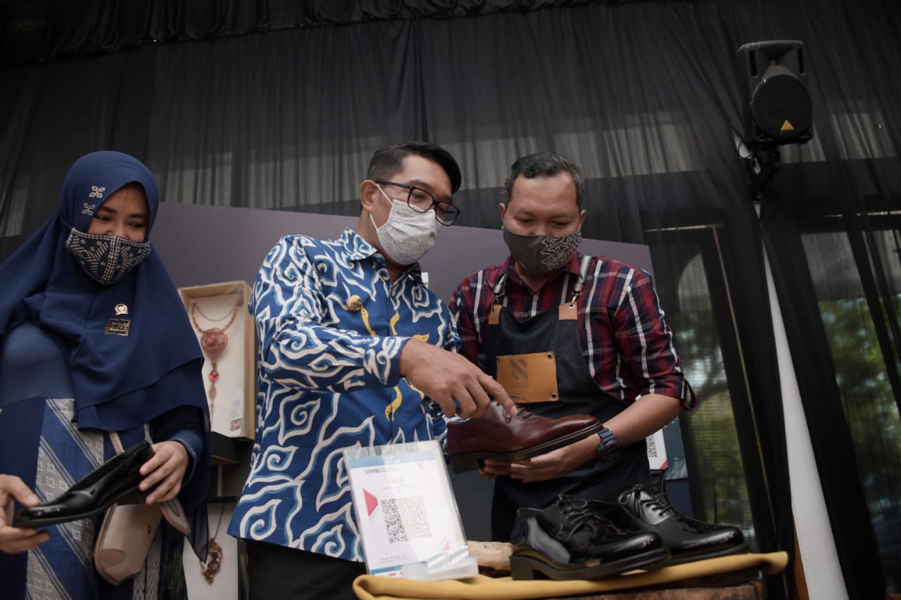 9 Pemkab dan Kota se-Jawa...