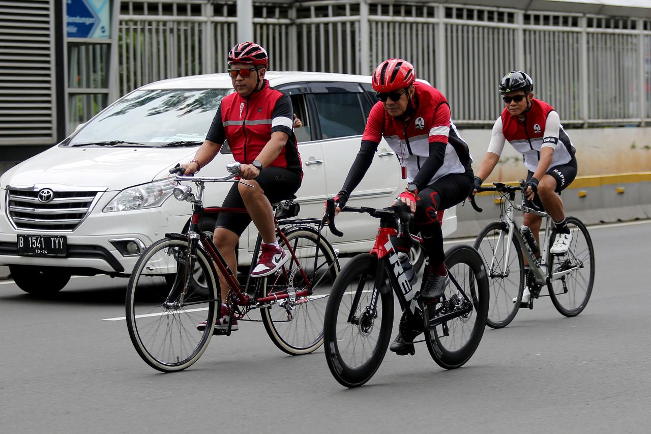 Gowes Bareng Rute GBK-Monas,...