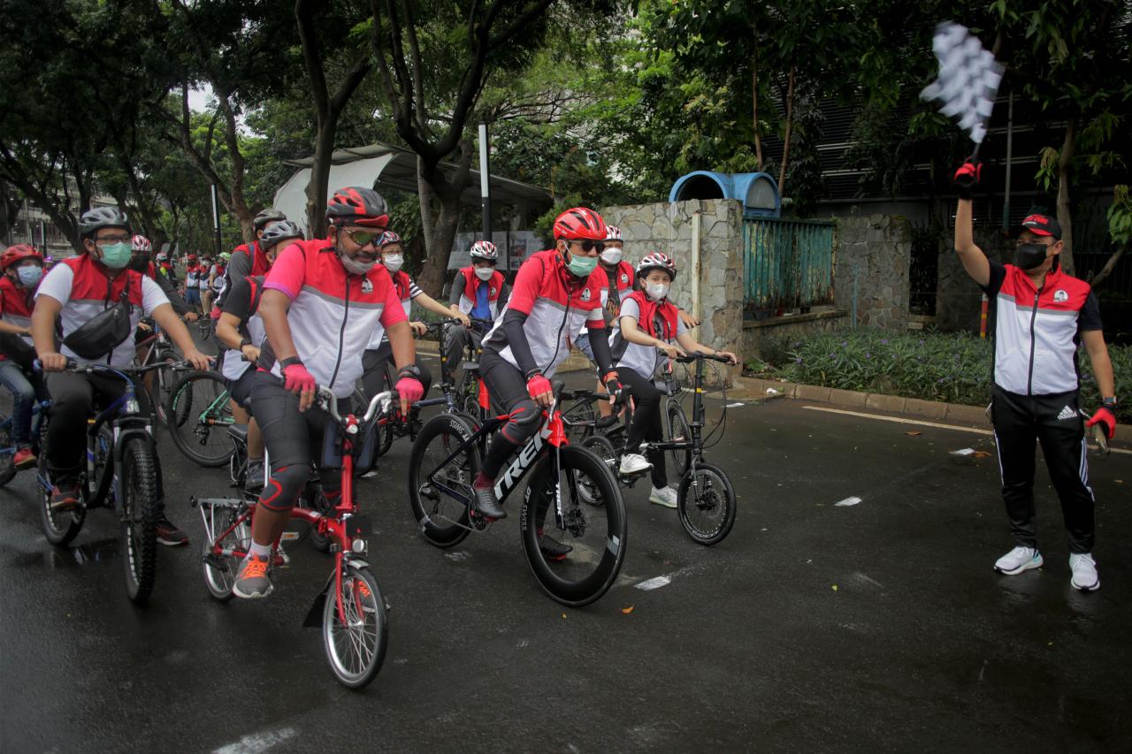 Gowes Bareng Rute GBK-Monas,...
