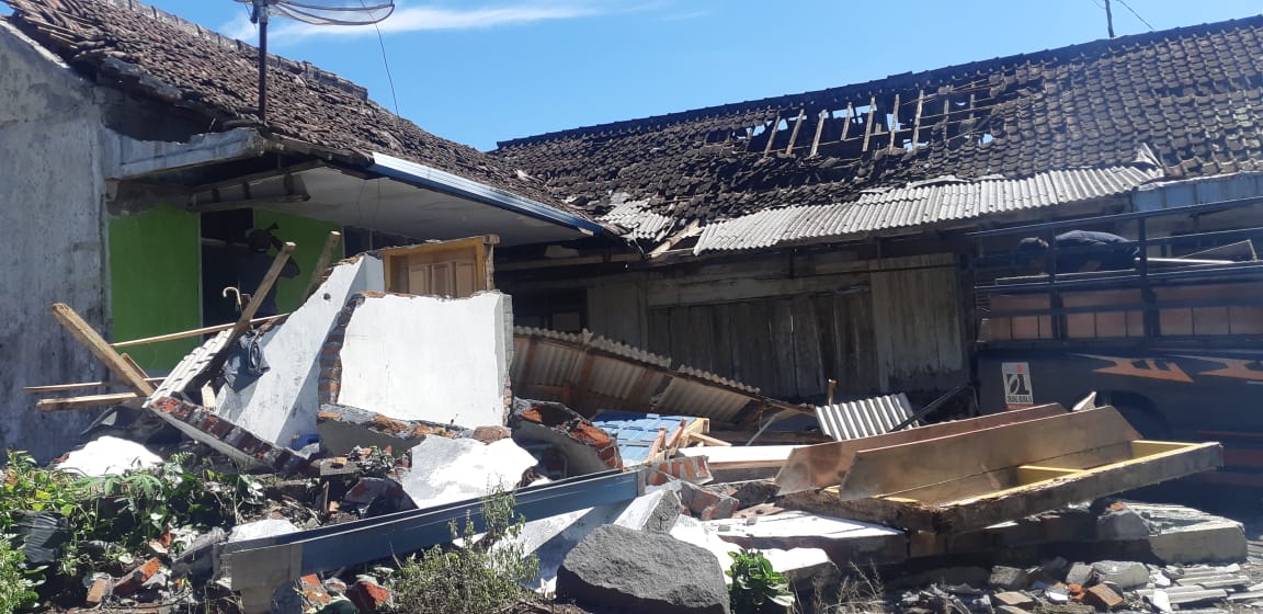 Ratusan Rumah di Lumajang...