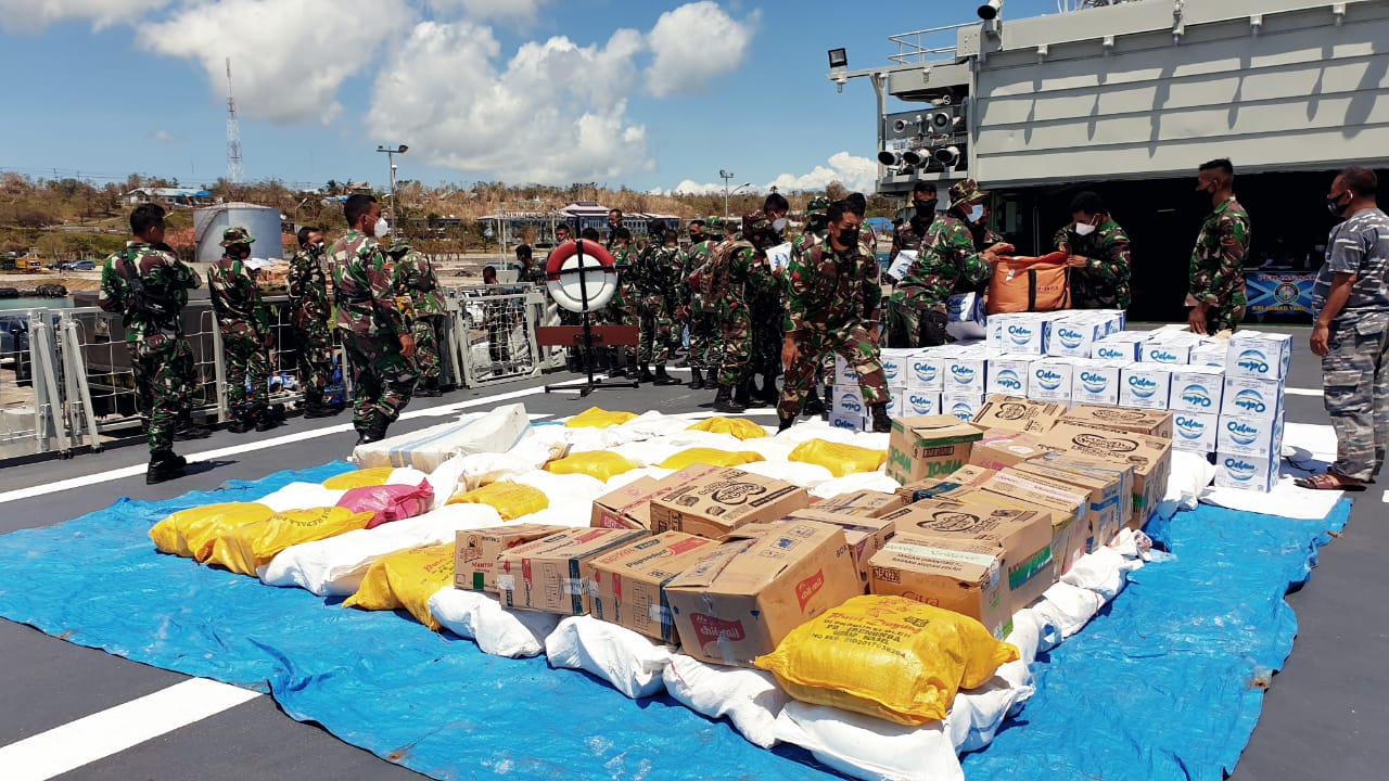 TNI Kerahkan KRI Ahmad...