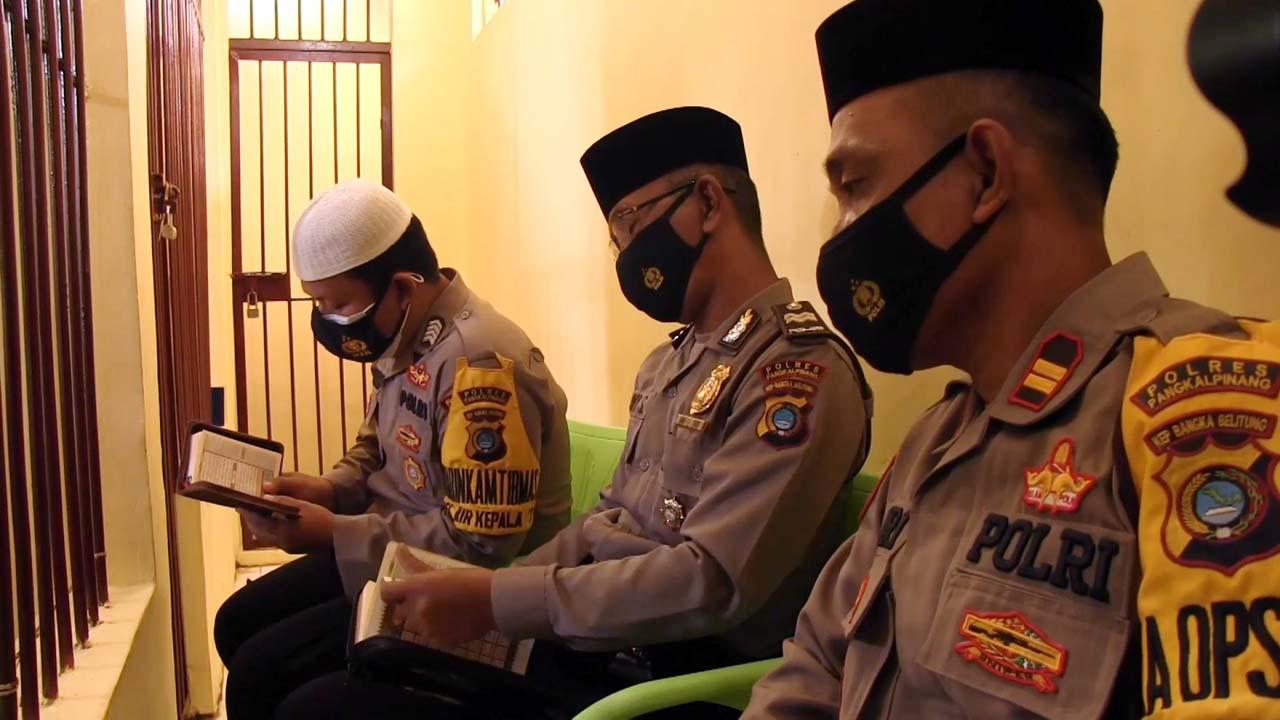 Dari Balik Jeruji, Polisi...