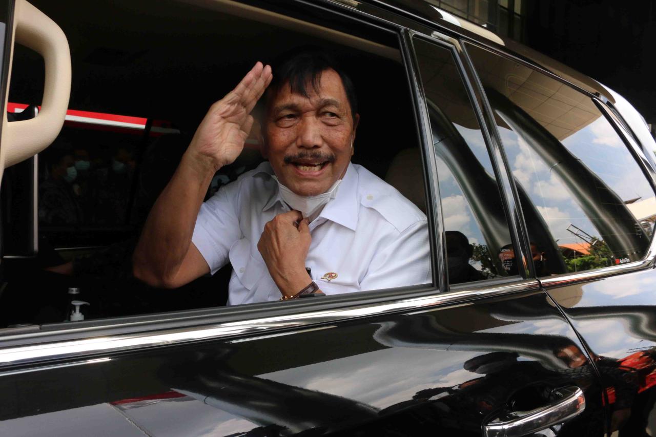 Menko Luhut Hadiri Peluncuran...