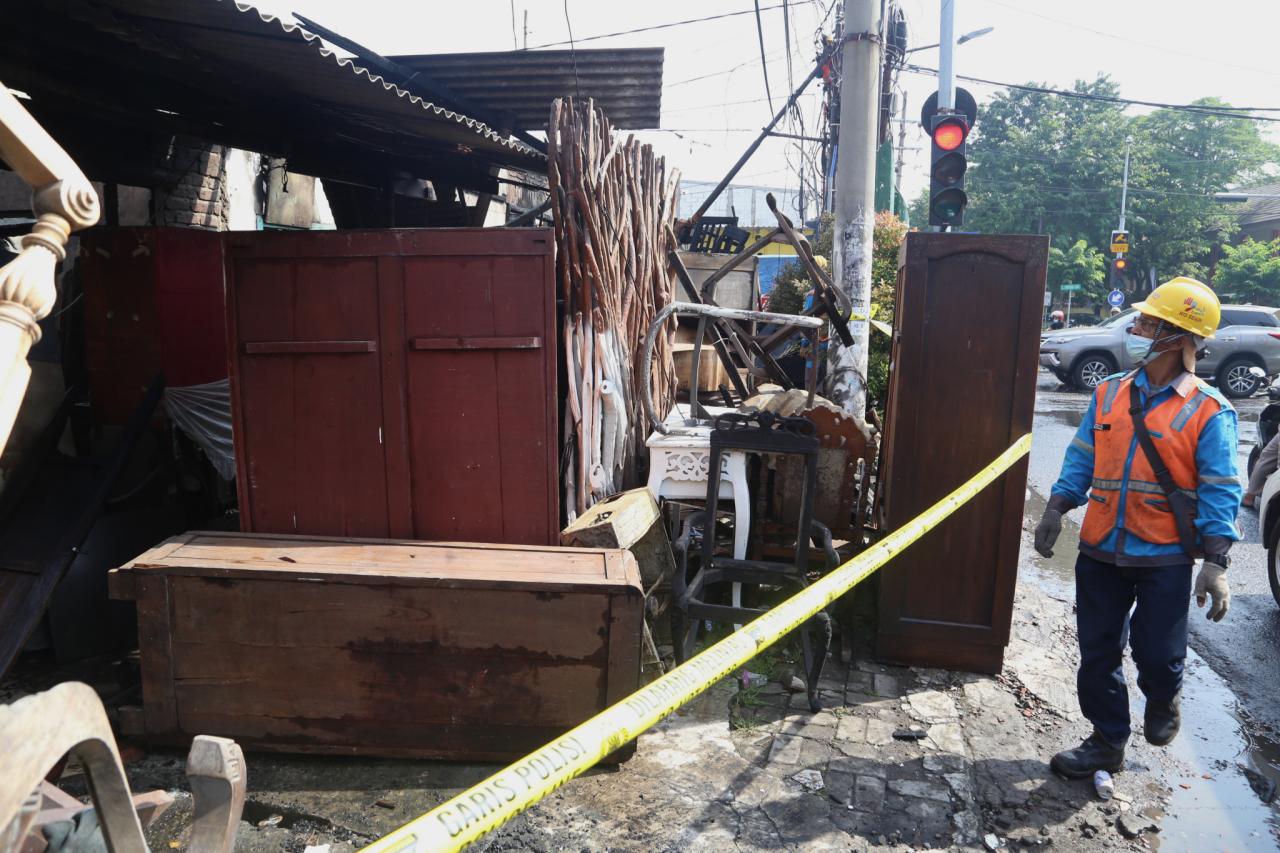 Perbaikan Jaringan Listrik...