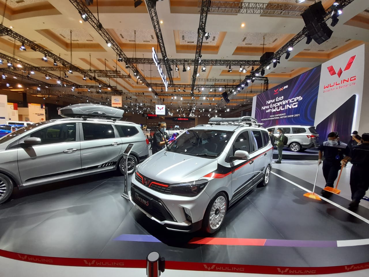 Pameran IIMS Hybrid...