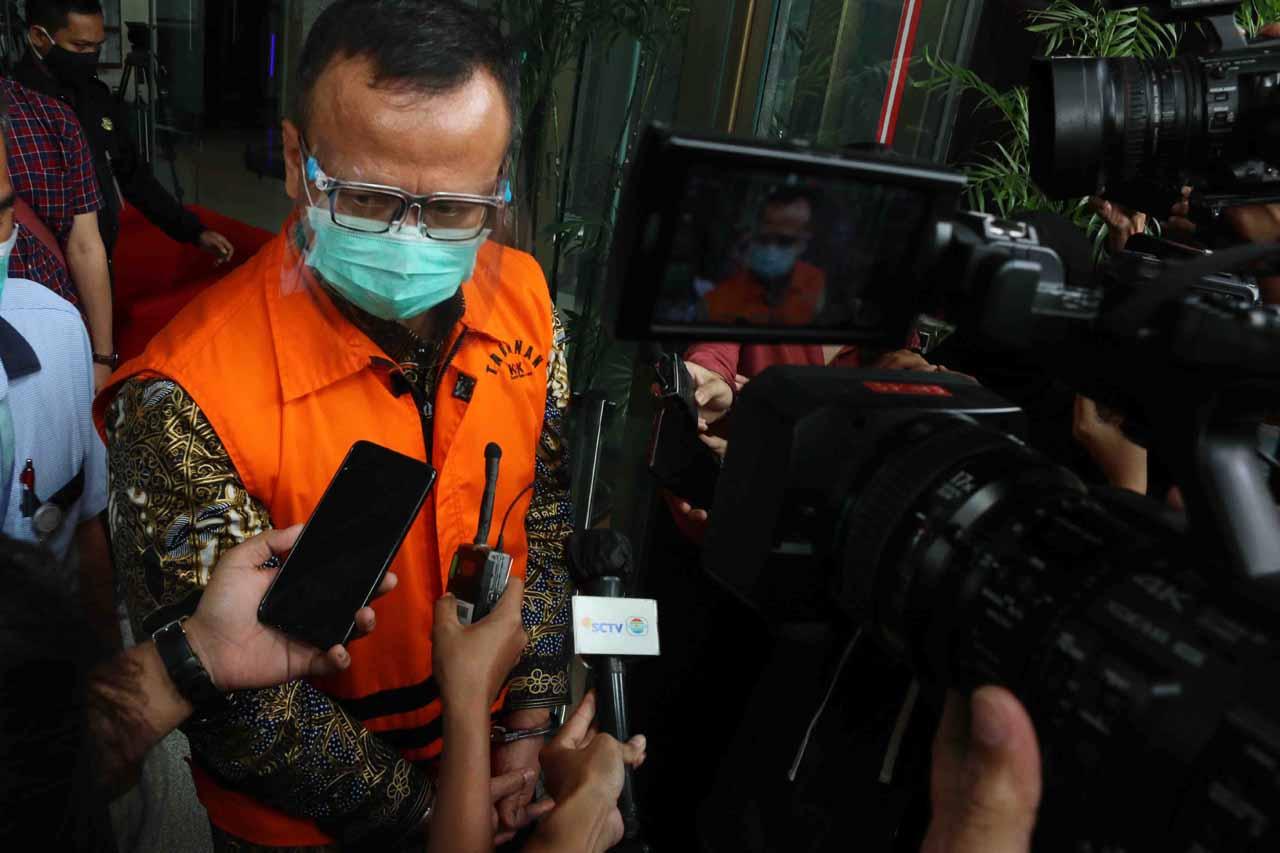 Usai Jalani Sidang Perdana,...
