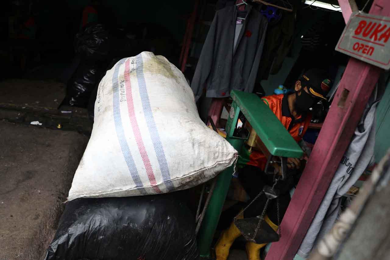 Bank Sampah, Buat Sampah...