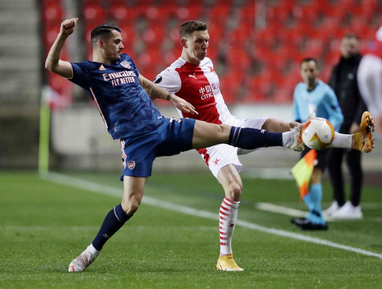 Bungkam Slavia Praha,...