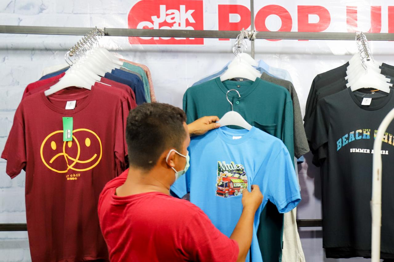 Store JakCloth Hadir...