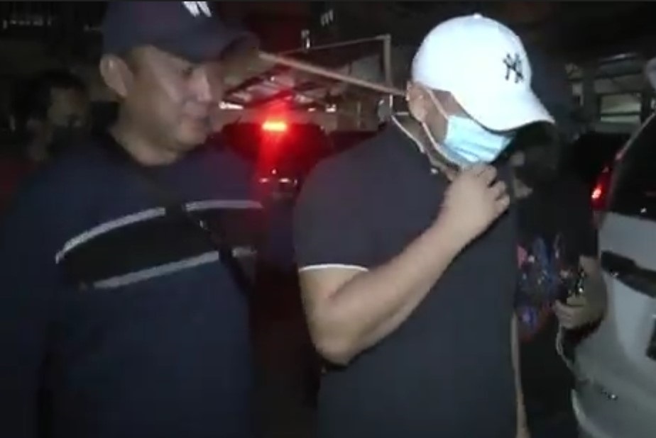 Seperti Ayam Sakit,...