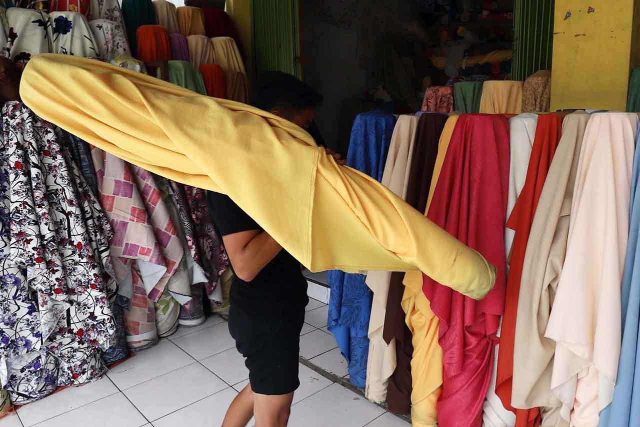 Pedagang Berharap Permintaan...