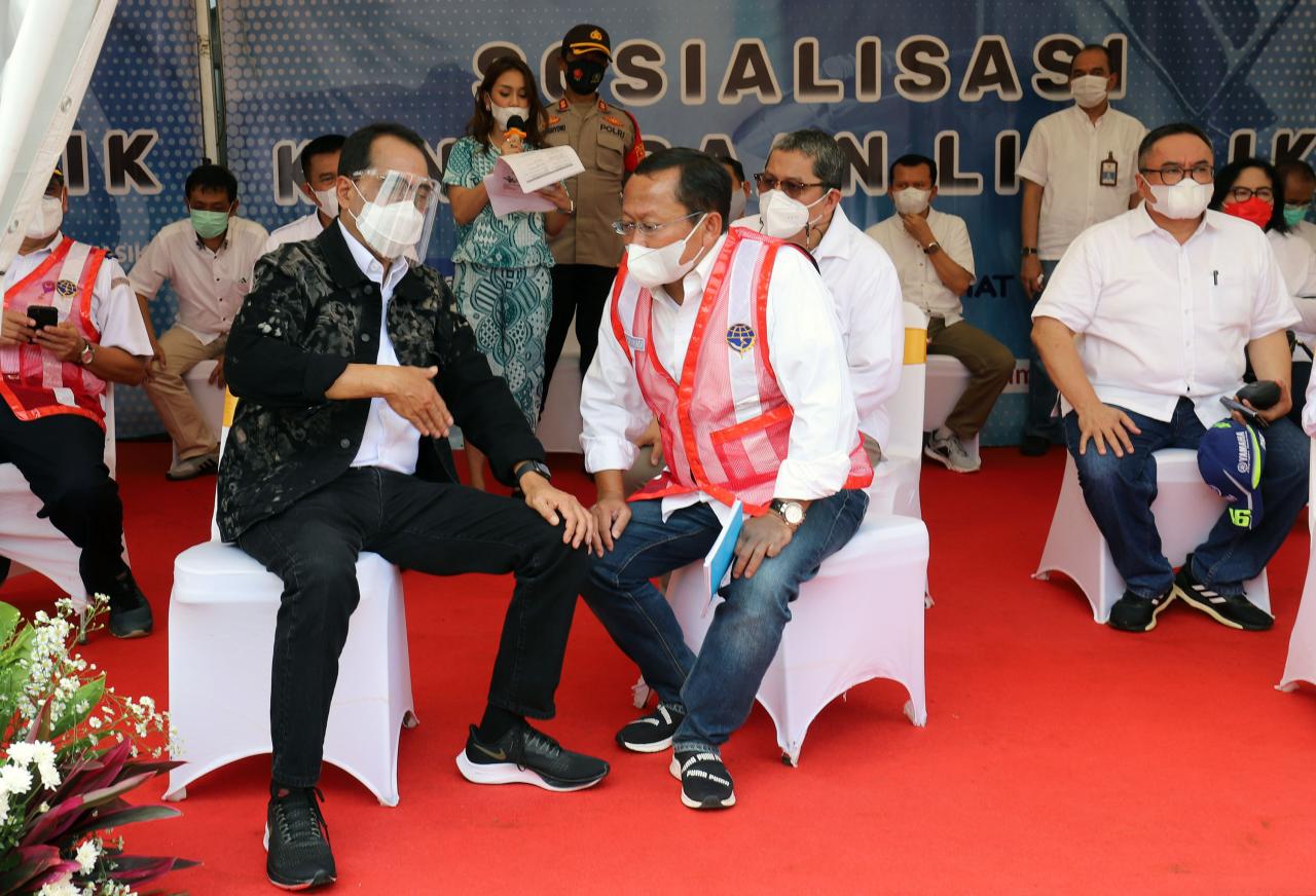 Menhub Saksikan Teknologi...