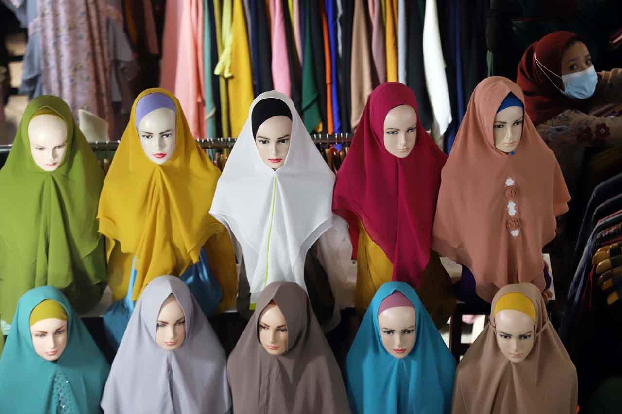Permintaan Busana Muslim...