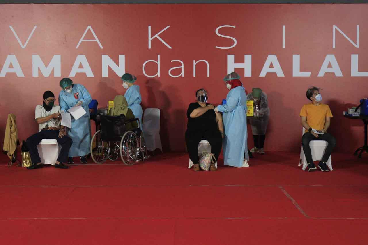 Personel Slank dan Pekerja...