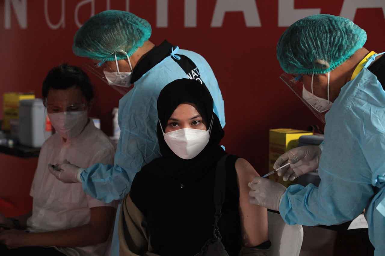 Personel Slank dan Pekerja...