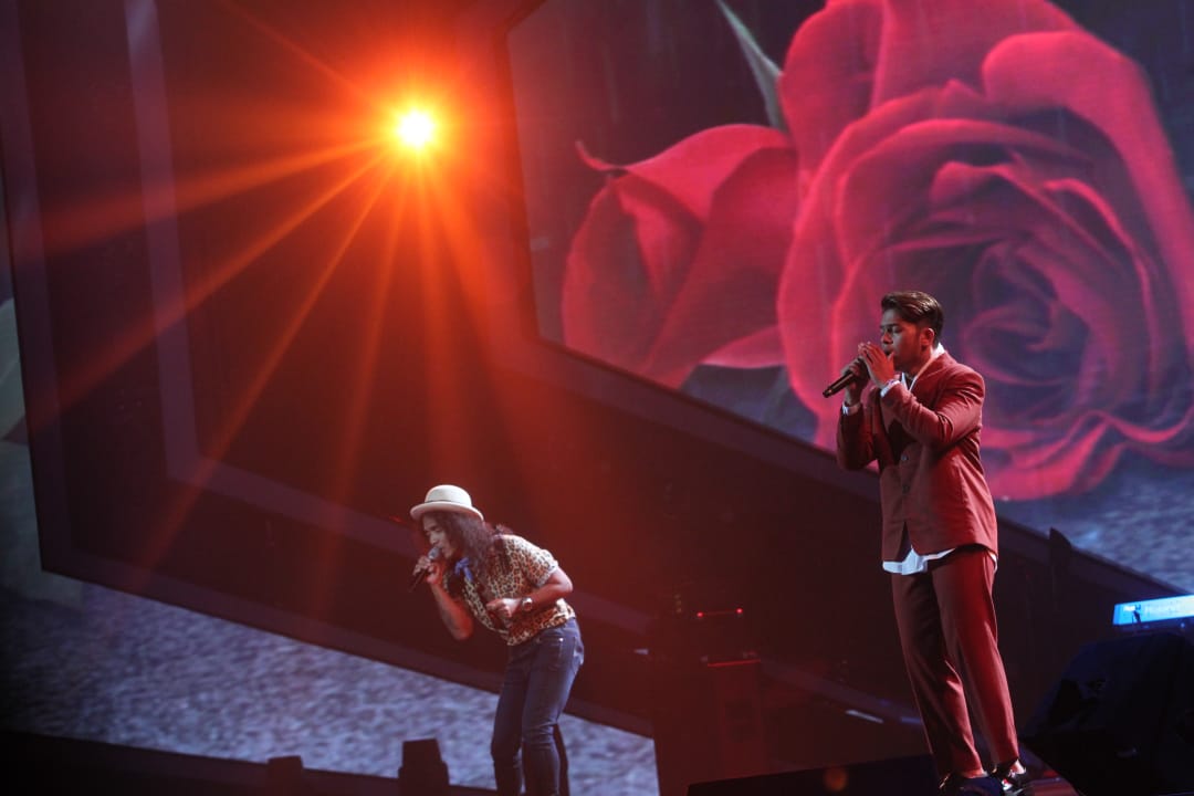 Duet di Panggung Grand...