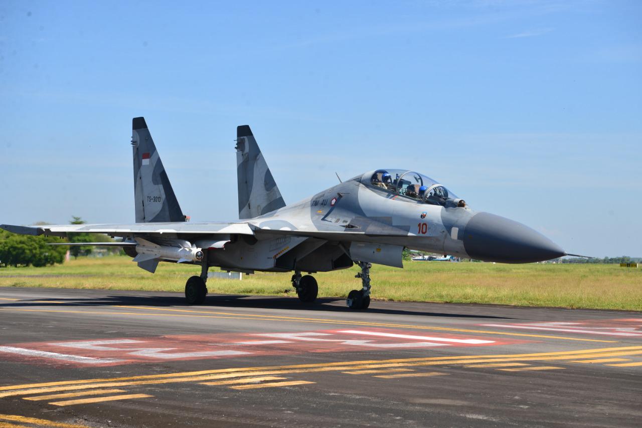 Uji Rudal, Sukhoi Skadron...