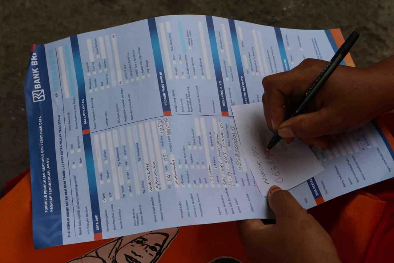 Penyaluran Pogram Bantuan...