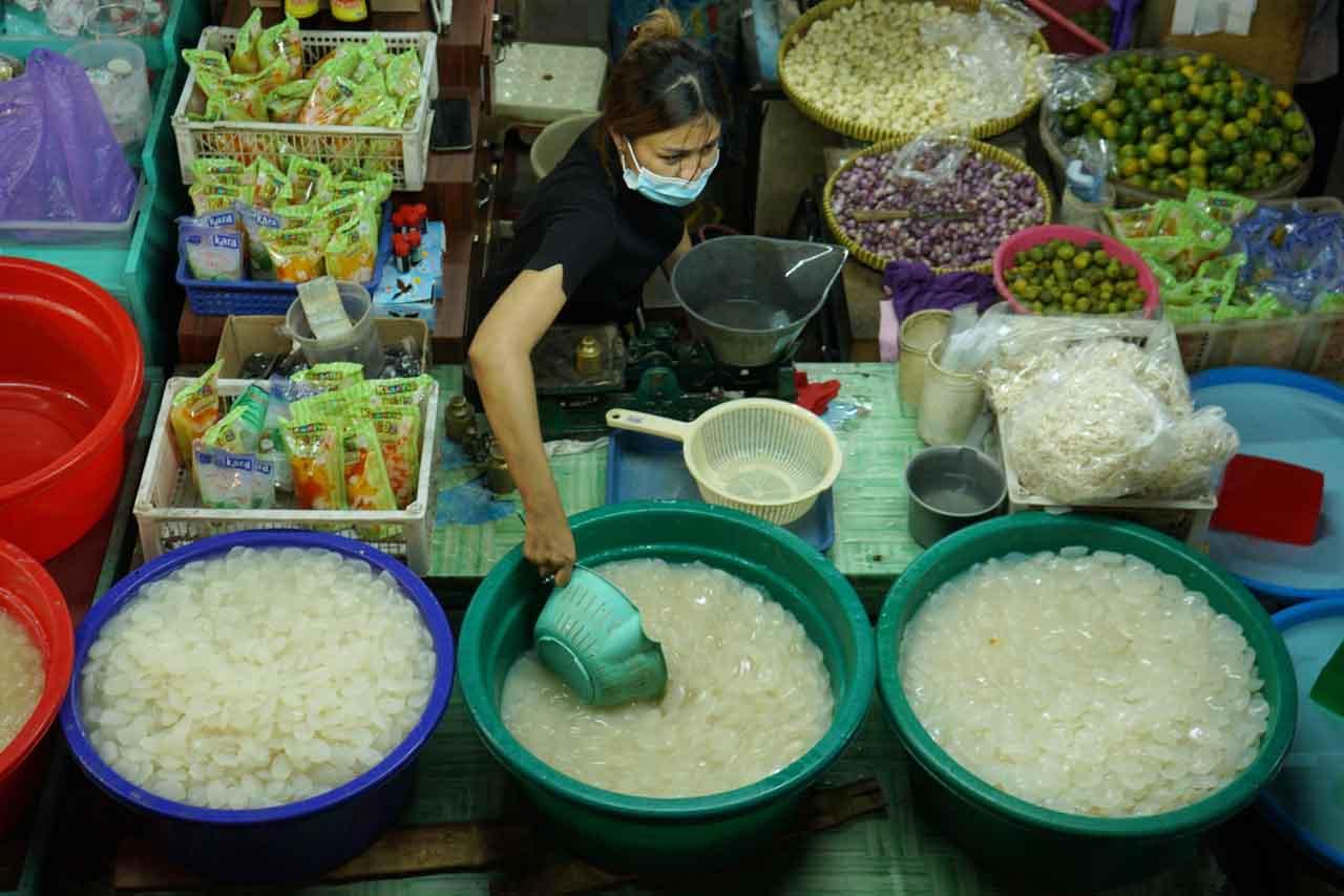 Penjualan Kolang-Kaling...