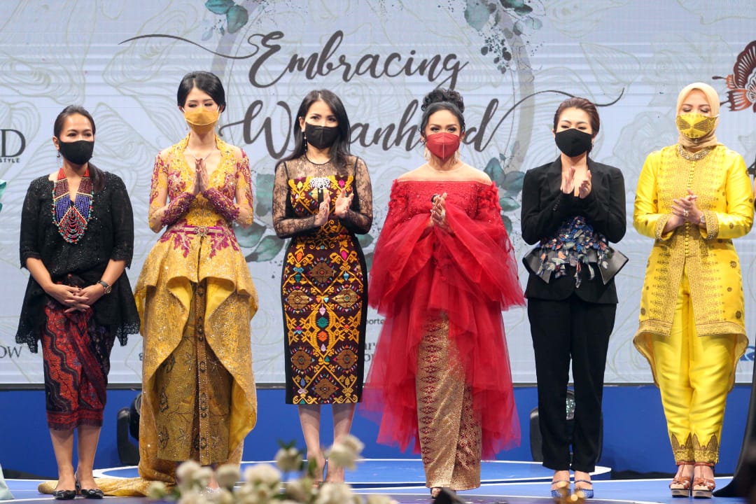 21 Perempuan Cantik...