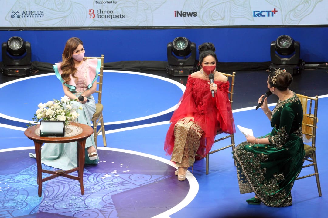 21 Perempuan Cantik...