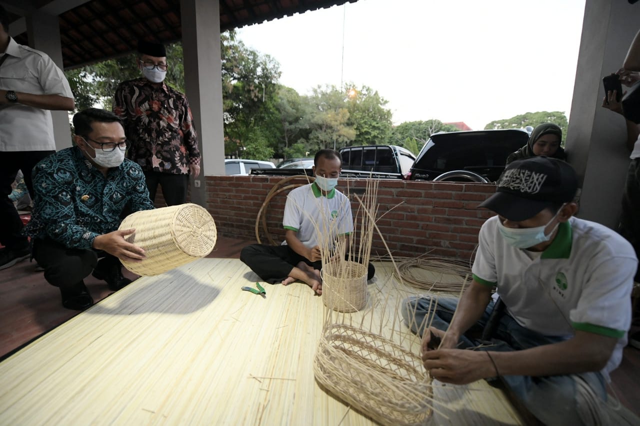 Ridwan Kamil Resmikan...