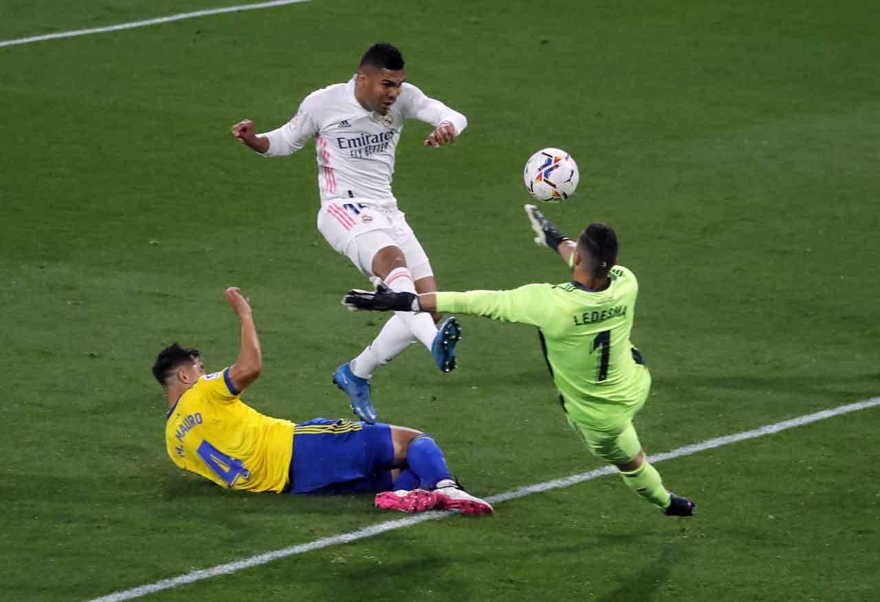 Benamkan Cadiz 3-0,...