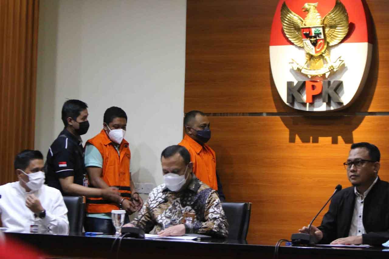 Diduga Peras Walkot...