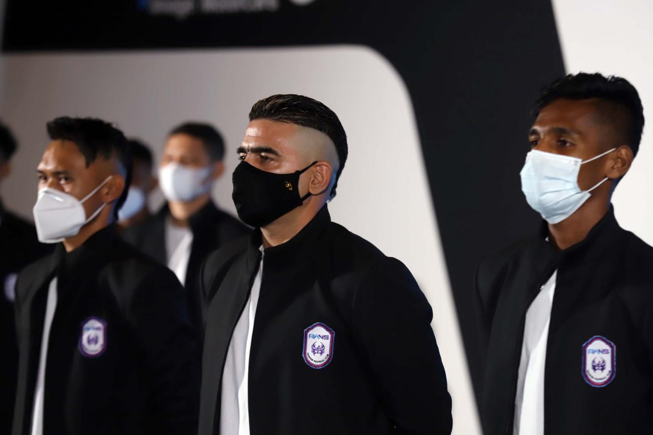 Ngeri, Cristian Gonzales...