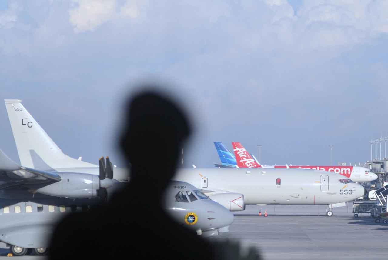 Pesawat P-8 Poseidon...