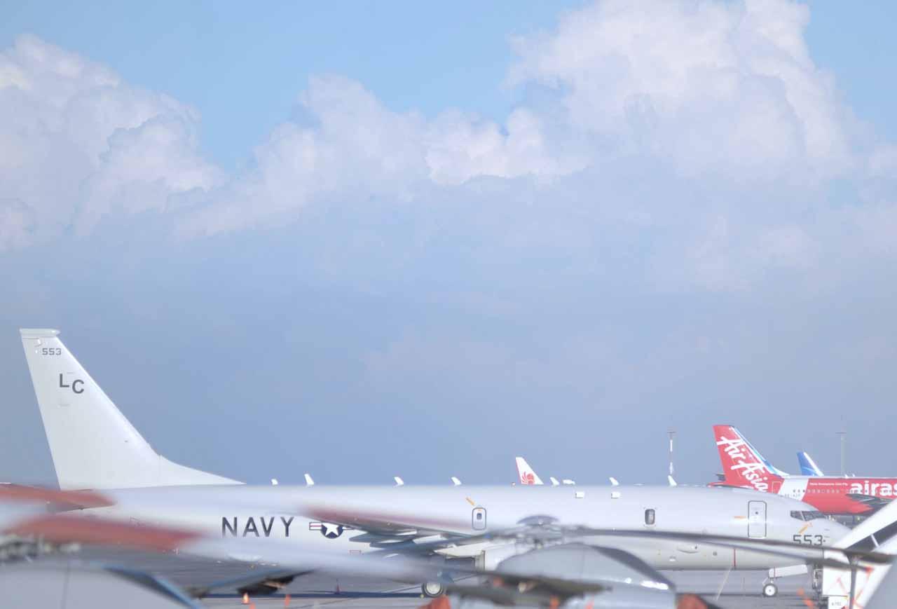 Pesawat P-8 Poseidon...