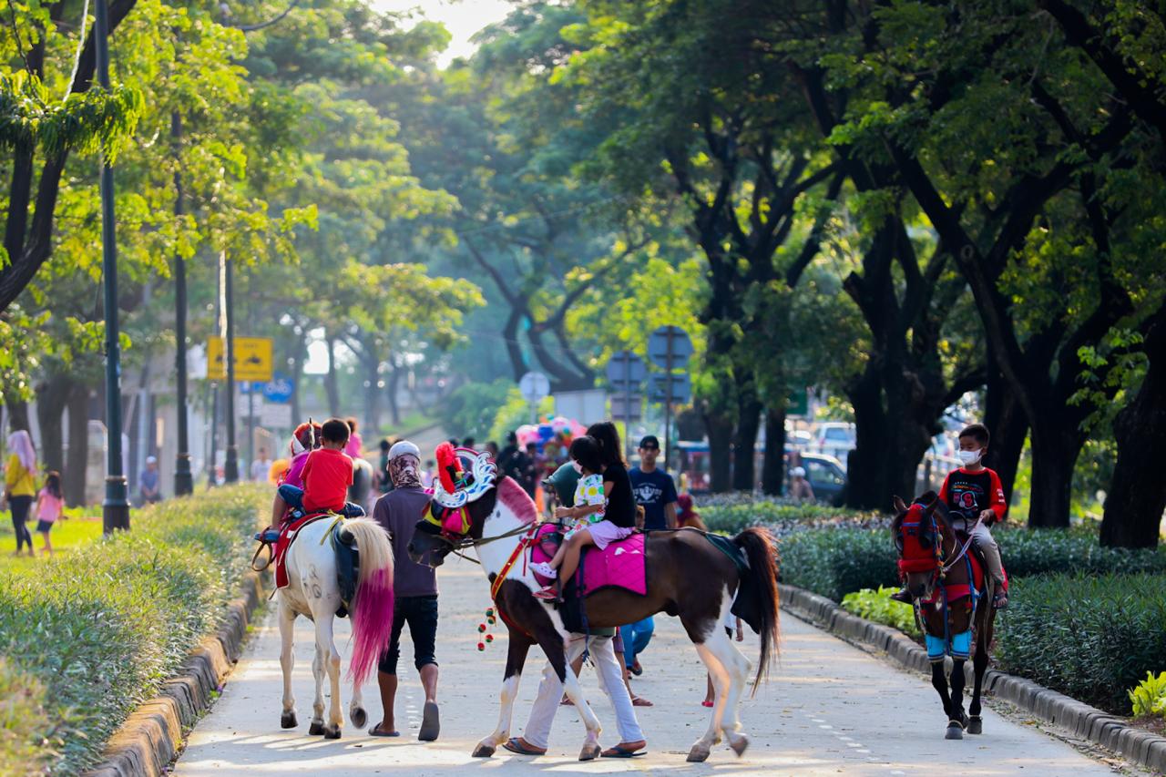 Serunya Ngabuburit dengan...