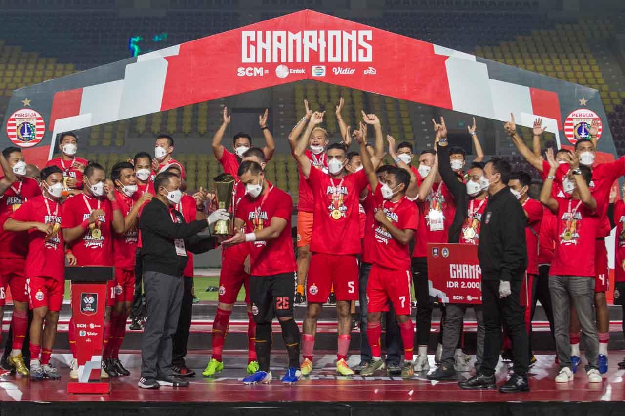 Taklukkan Persib, Persija...