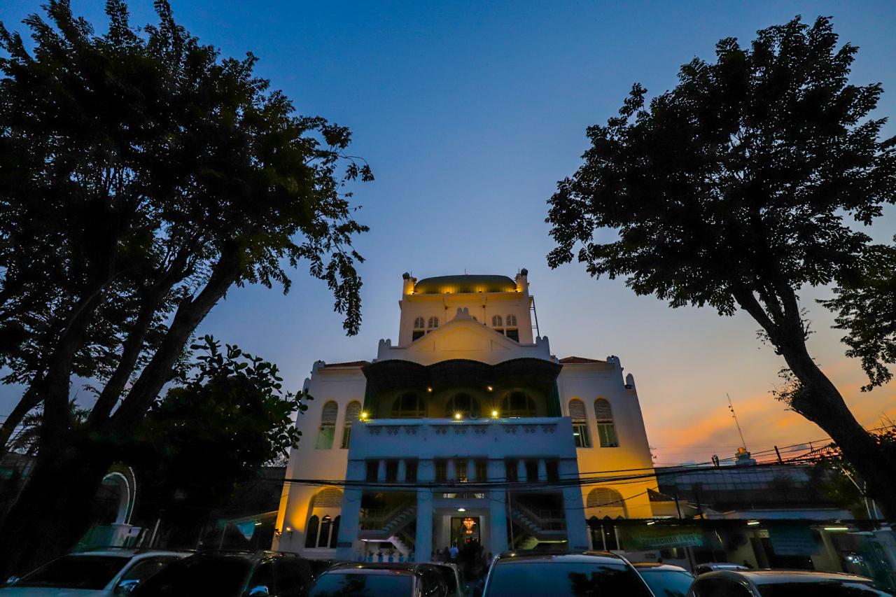 Berbuka Puasa di Masjid...