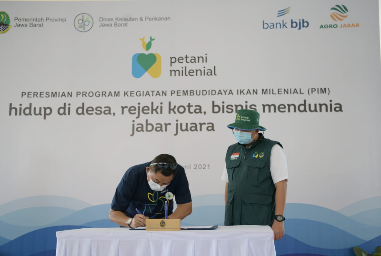 Ridwan Kamil Resmikan...