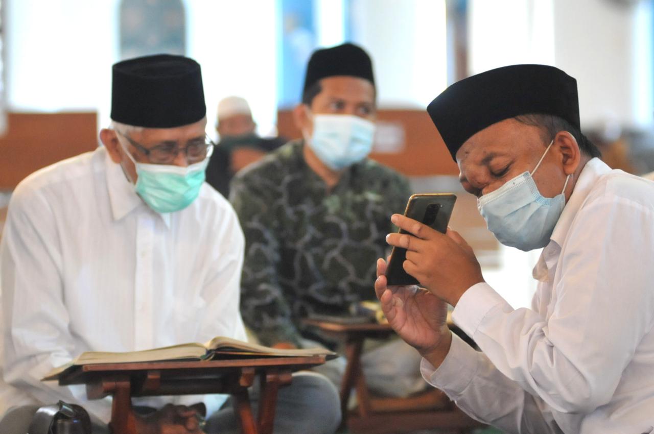 Ngabuburit Ala Komunitas...