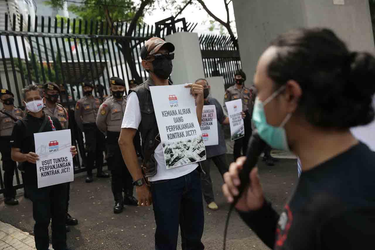 Aksi Serikat Pekerja...