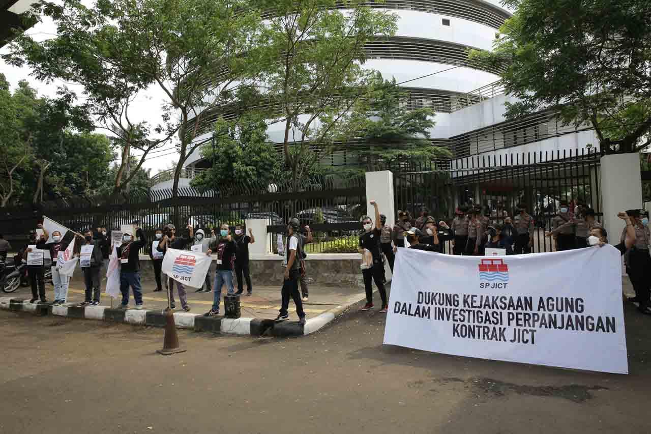 Aksi Serikat Pekerja...