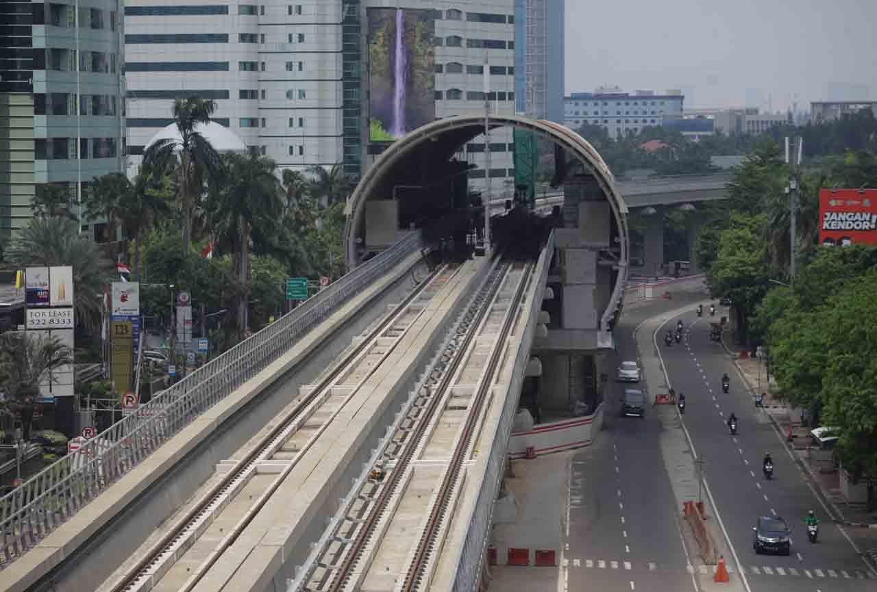 Rel LRT Jabodebek Sudah...