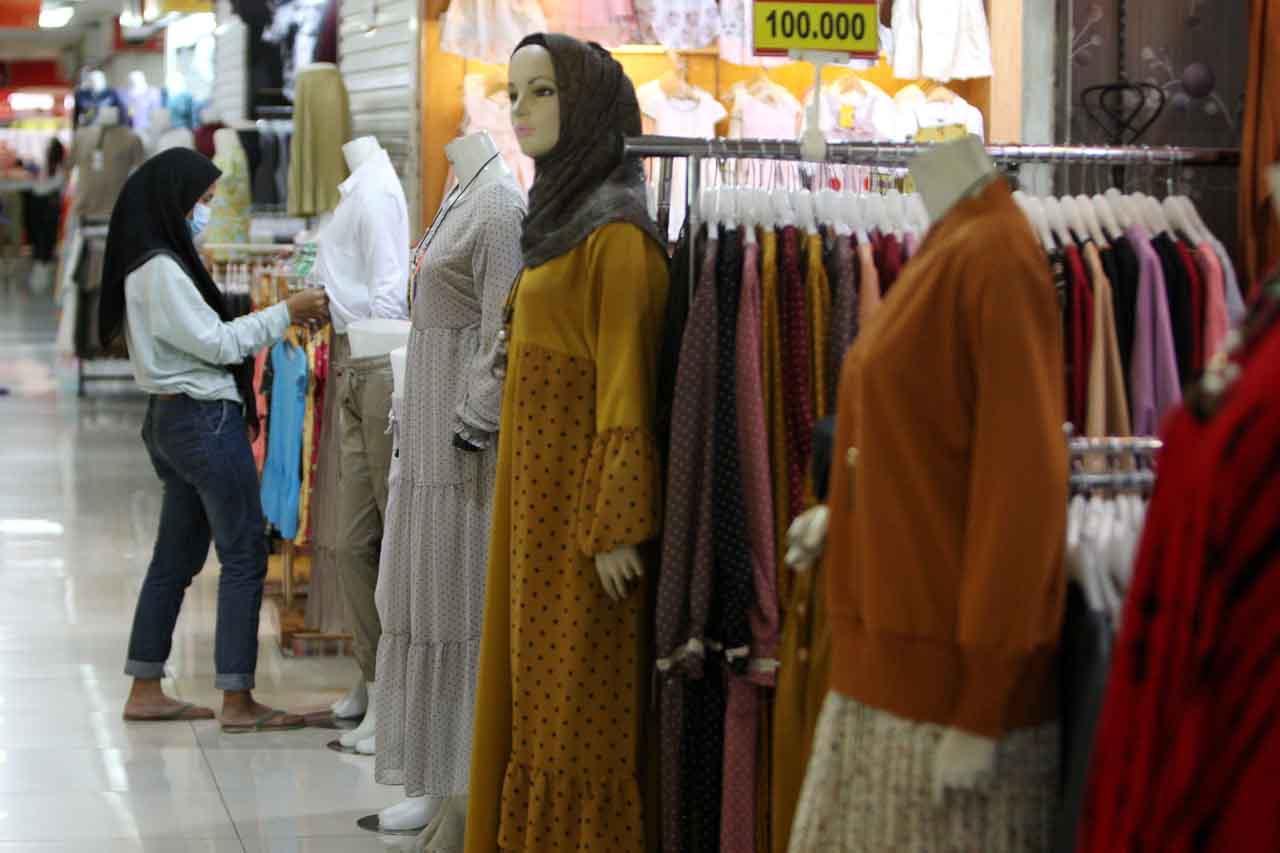 Permintaan Busana Muslim...