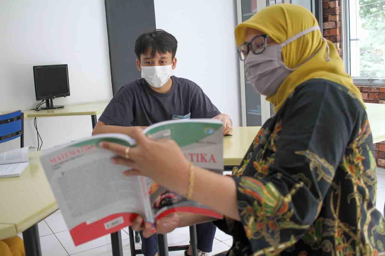 SMA Pintar Lazuardi...