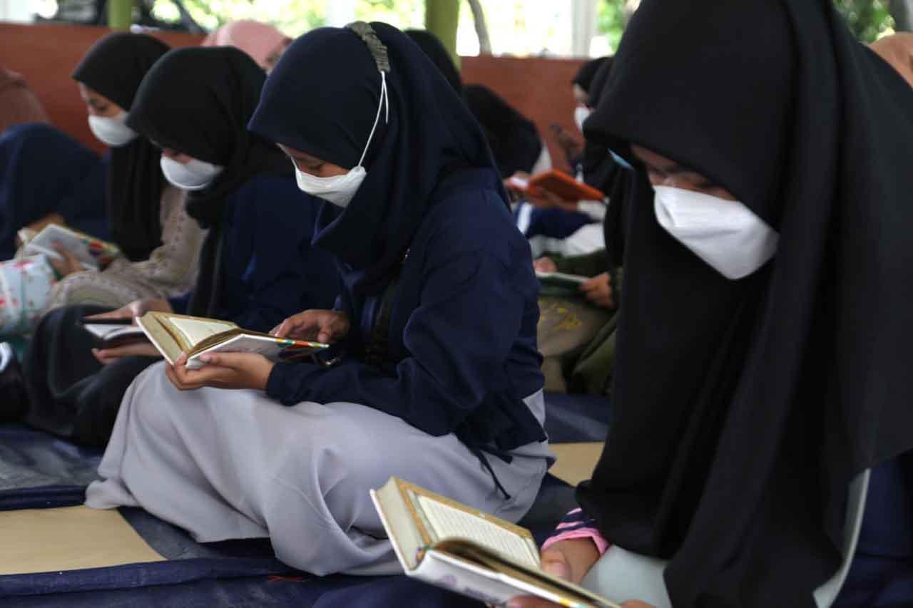 Siswa Sekolah Islam...