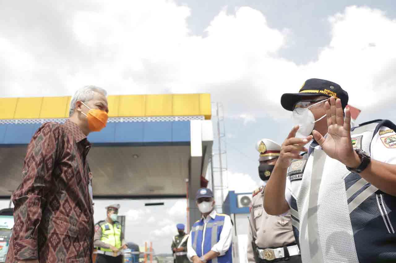 Gubernur Jateng Tinjau...