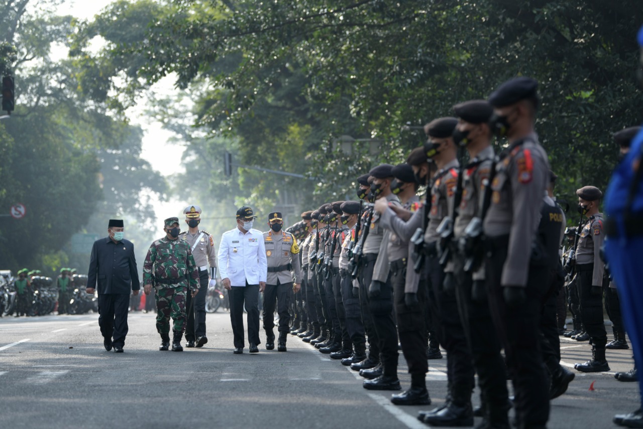 Ridwan Kamil Pimpin...