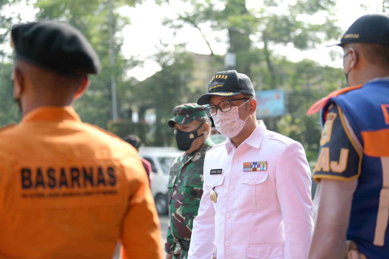 Ridwan Kamil Pimpin...