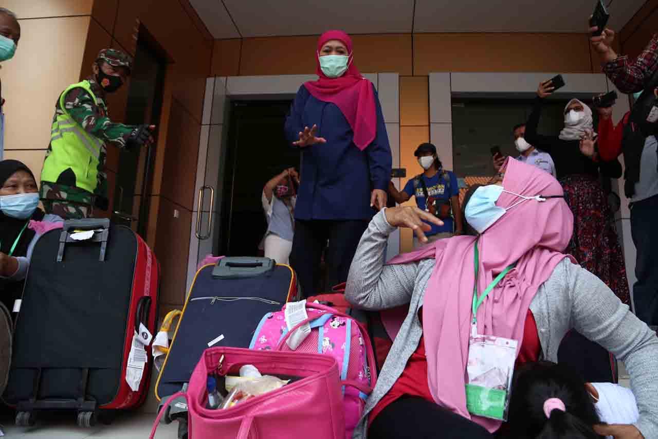 Gubernur Khofifah Tinjau...