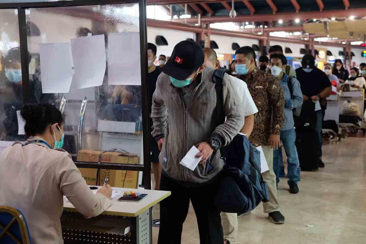 H-1 Larangan Mudik,...