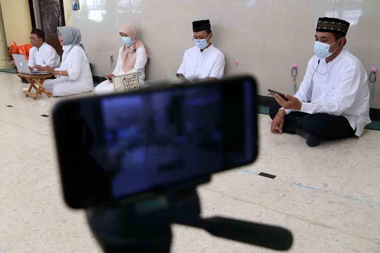 Potret Kerekatan Siti...