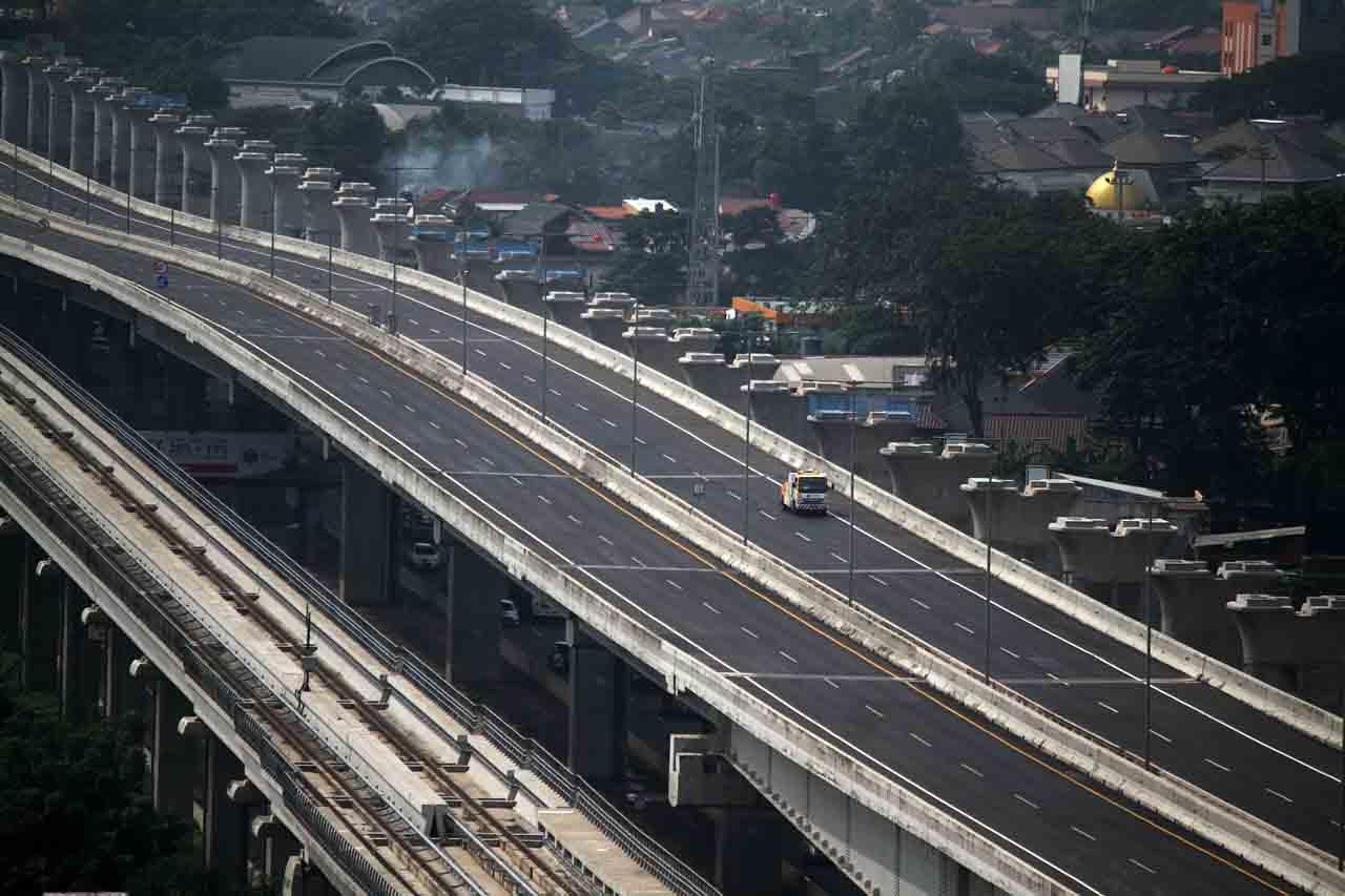 Larangan Mudik Berlaku,...